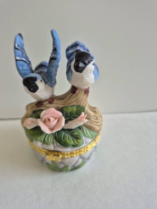Other - Trinket box vintage. Blue Jay figurines on top of box. Collectible.